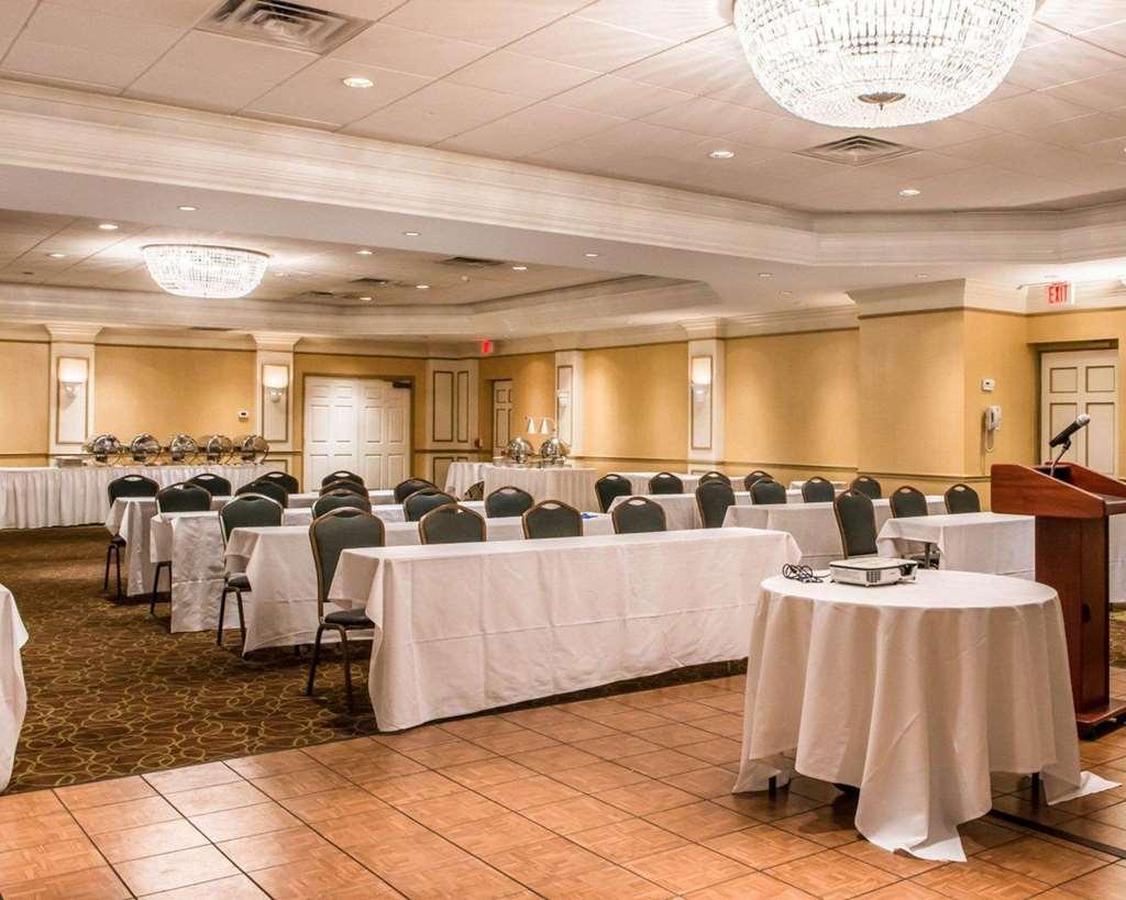 Comfort & - Pittsburgh North Hotel